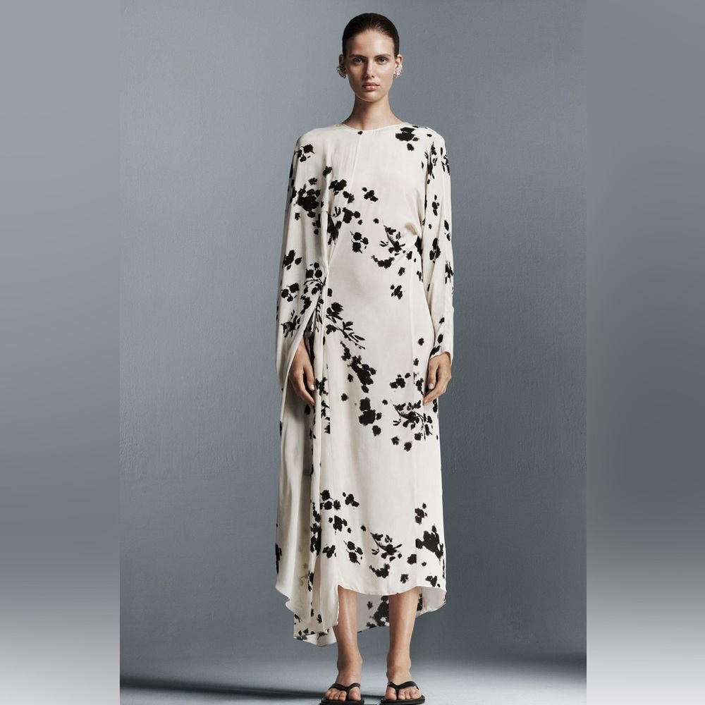 COPY Zara Printed Midi Dress ZW Collection Size Medium Black & White Floral NWT